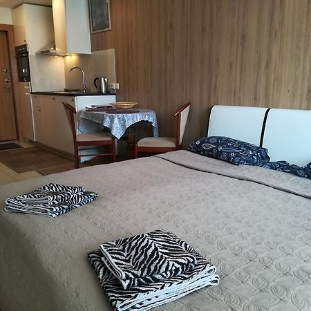 Apartment Vilnius Zemaitijos Buitenkant foto